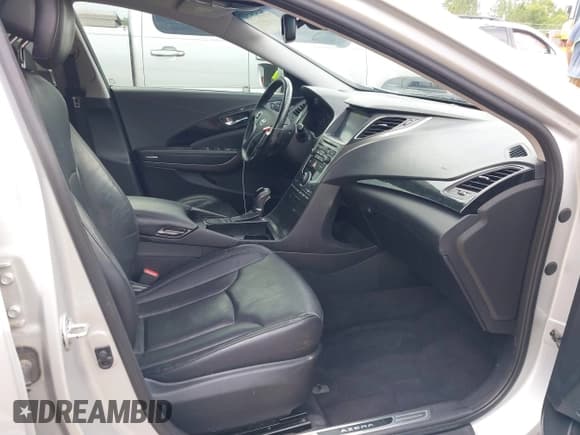 ✅ 2017 Hyundai Azera Limited • VIN: KMHFH4JG0HA581720 • Lot: 42456573. Listed on IAAI with 137,317 mi. Free auction sales archive from the USA and detailed vehicle history report at DreamBid. Image 5.