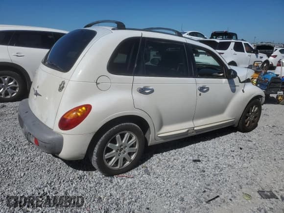 ✅ 2001 Chrysler PT Cruiser • VIN: 3C8FY4BB51T561967 • Lot: 86537115. Wystawiony na Copart z przebiegiem Nie podano. Bezpłatny archiwum sprzedaży aukcyjnych z USA i szczegółowy raport historii pojazdu na DreamBid. Zdjęcie 3.