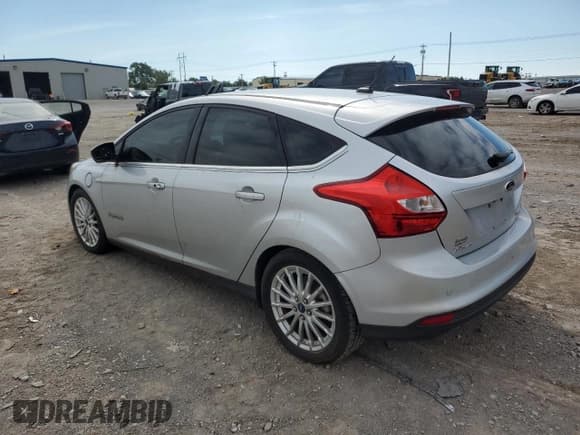 ✅ 2012 Ford Focus Electric • VIN: 1FAHP3R4XCL442038 • Lot: 72846544. Wystawiony na Copart z przebiegiem 34 430 mil. Bezpłatny archiwum sprzedaży aukcyjnych z USA i szczegółowy raport historii pojazdu na DreamBid. Zdjęcie 2.
