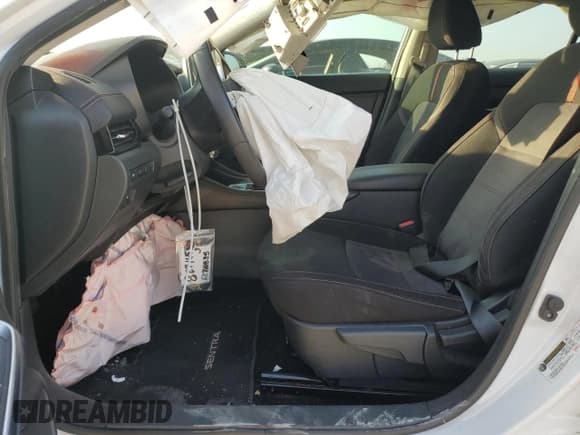 ✅ 2020 Nissan Sentra SR • VIN: 3N1AB8DV4LY269280 • Lot: 82716535. Listed on Copart with 94,182 mi. Free auction sales archive from the USA and detailed vehicle history report at DreamBid. Image 7.