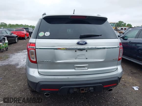 ✅ 2013 Ford Explorer Limited • VIN: 1FM5K8F85DGA92372 • Lot: 42361499. Wystawiony na IAAI z przebiegiem 255 929 mil. Bezpłatny archiwum sprzedaży aukcyjnych z USA i szczegółowy raport historii pojazdu na DreamBid. Zdjęcie 16.
