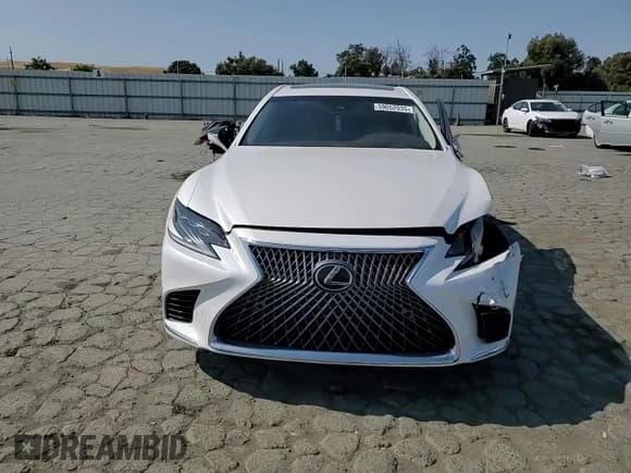 ✅ 2019 Lexus LS 500 • VIN: JTHB51FF3K5007959 • Lot: 59052035. Listed on Copart with 94,388 mi. Free auction sales archive from the USA and detailed vehicle history report at DreamBid. Image 13.
