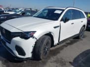 ✅ 2025 Mazda CX-70 Premium • VIN: JM3KJDHA5S1106216 • Lot: 43614817. Wystawiony na IAAI z przebiegiem 16 556 mil. Bezpłatny archiwum sprzedaży aukcyjnych z USA i szczegółowy raport historii pojazdu na DreamBid. Zdjęcie 2.