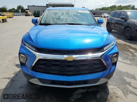 ✅ 2024 Chevrolet Blazer LT • VIN: 3GNKBDR46RS196670 • Lot: 66184465. Wystawiony na Copart z przebiegiem 30 432 mil. Bezpłatny archiwum sprzedaży aukcyjnych z USA i szczegółowy raport historii pojazdu na DreamBid. Zdjęcie 5.