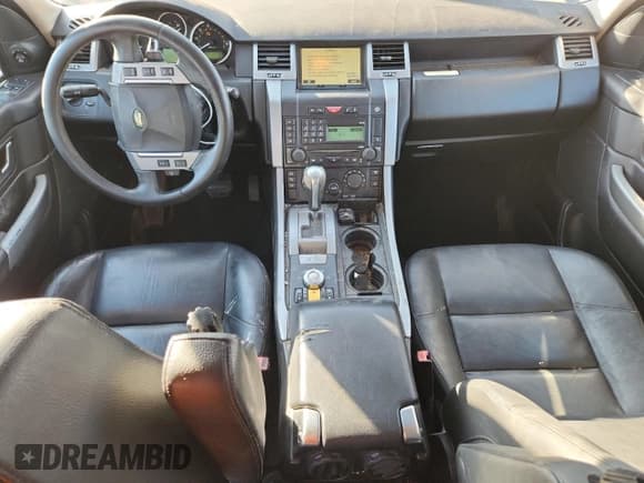 ✅ 2008 Land Rover Range Rover Sport HSE • VIN: SALSF25488A180356 • Lot: 91293295. Wystawiony na Copart z przebiegiem 141 136 mil. Bezpłatny archiwum sprzedaży aukcyjnych z USA i szczegółowy raport historii pojazdu na DreamBid. Zdjęcie 8.