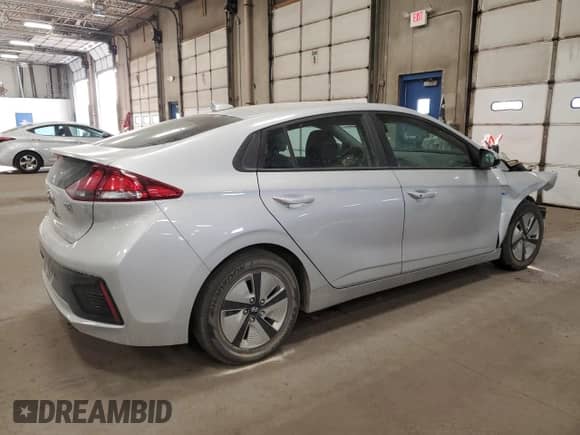 2019 Hyundai Ioniq Blue с VIN KMHC65LC8KU156583, выставлен на аукционе Copart как лот 77167294 с пробегом 109 711 миль миль и Списание • Salvage title. История ставок и продаж доступна на DreamBid. Изображение 3.