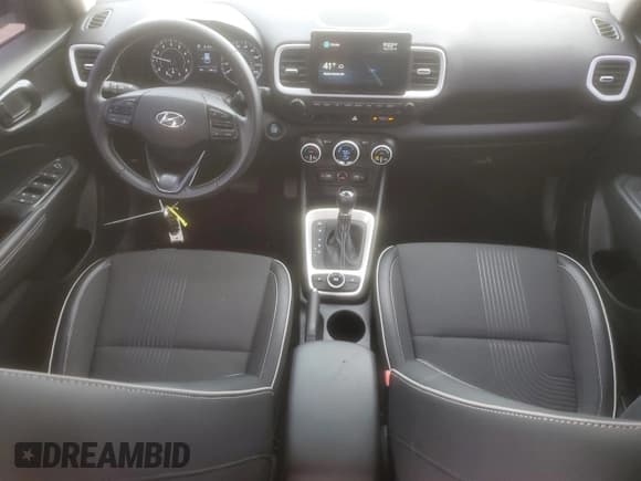 ✅ 2022 Hyundai Venue Limited • VIN: KMHRC8A37NU172494 • Lot: 44725865. Listed on Copart with 24,531 mi. Free auction sales archive from the USA and detailed vehicle history report at DreamBid. Image 8.
