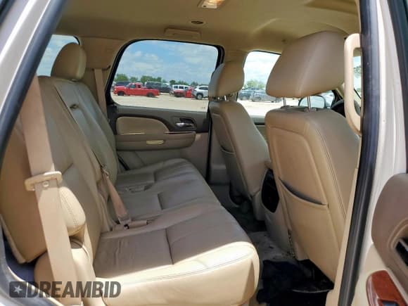 ✅ 2011 GMC Yukon SLT • VIN: 1GKS1CE08BR271861 • Lot: 63841825. Listed on Copart with 203,051 mi. Free auction sales archive from the USA and detailed vehicle history report at DreamBid. Image 11.