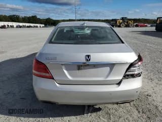 ✅ 2015 Hyundai Equus Signature • VIN: KMHGH4JH2FU094561 • Lot: 85755165. Wystawiony na Copart z przebiegiem 97 411 mil. Bezpłatny archiwum sprzedaży aukcyjnych z USA i szczegółowy raport historii pojazdu na DreamBid. Zdjęcie 6.