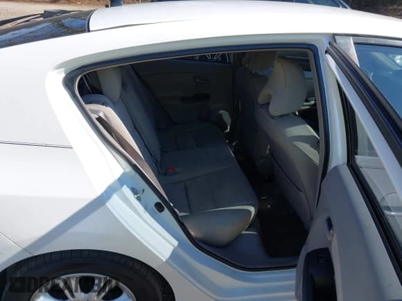 ✅ 2011 Honda Insight EX • VIN: JHMZE2H74BS004399 • Лот: 43653634. Опубликован ранее на IAAI с пробегом Не указан. Бесплатный доступ к архиву аукционных продаж из США и подробный отчёт об истории автомобиля на DreamBid. Изображение 8.