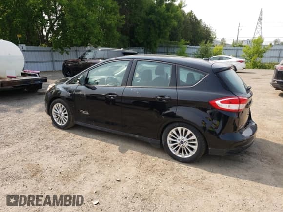 ✅ 2017 Ford C-Max SE • VIN: 1FADP5EU7HL104944 • Lot: 58667355. Wystawiony na Copart z przebiegiem Nie podano. Bezpłatny archiwum sprzedaży aukcyjnych z USA i szczegółowy raport historii pojazdu na DreamBid. Zdjęcie 2.
