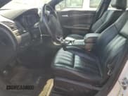 ✅ 2017 Chrysler 300 S • VIN: 2C3CCABG9HH663454 • Лот: 72238054. Опубликован ранее на Copart с пробегом 119 870 миль. Бесплатный доступ к архиву аукционных продаж из США и подробный отчёт об истории автомобиля на DreamBid. Изображение 7.