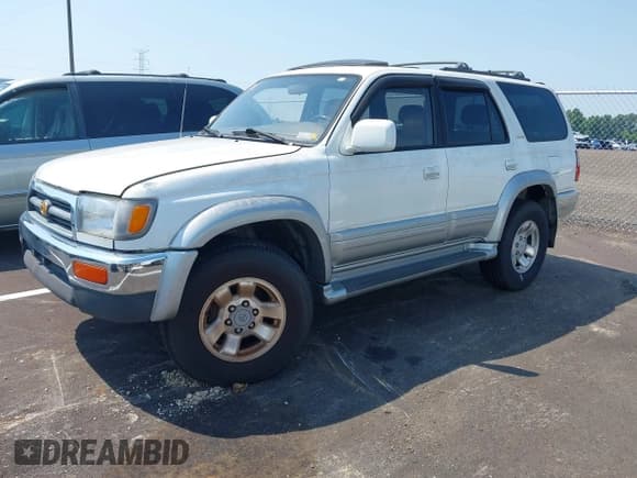 ✅ 1997 Toyota 4Runner Limited • VIN: JT3HN87R0V9000871 • Лот: 42461107. Опубликован ранее на IAAI с пробегом 2 651 633 миль. Бесплатный доступ к архиву аукционных продаж из США и подробный отчёт об истории автомобиля на DreamBid. Изображение 2.