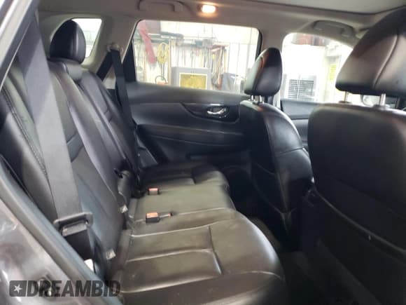 ✅ 2017 Nissan Rogue SL • VIN: 5N1AT2MV4HC789949 • Lot: 90468045. Wystawiony na Copart z przebiegiem 110 962 mil. Bezpłatny archiwum sprzedaży aukcyjnych z USA i szczegółowy raport historii pojazdu na DreamBid. Zdjęcie 11.