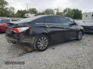 ✅ 2014 Hyundai Sonata SE • VIN: 5NPEC4AC6EH890110 • Lot: 71944974. Listed on Copart with 187,187 mi. Free auction sales archive from the USA and detailed vehicle history report at DreamBid. Image 3.