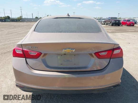 ✅ 2018 Chevrolet Malibu LT • VIN: 1G1ZD5ST4JF139989 • Lot: 43339259. Listed on IAAI with 144,292 mi. Free auction sales archive from the USA and detailed vehicle history report at DreamBid. Image 17.