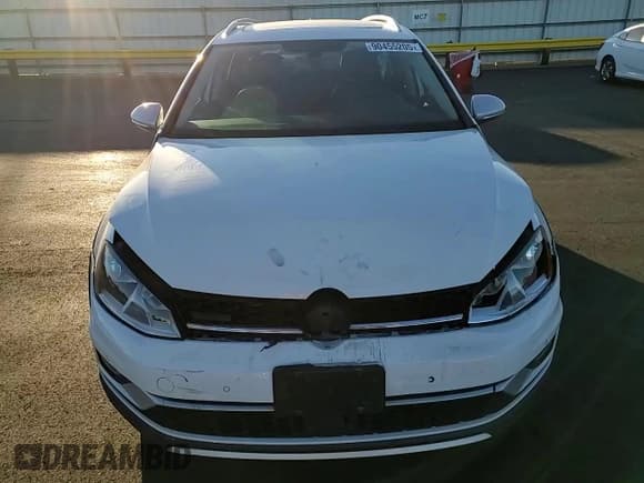 ✅ 2017 Volkswagen Golf S • VIN: 3VWH17AU1HM507134 • Lot: 90455205. Listed on Copart with 83,810 mi. Free auction sales archive from the USA and detailed vehicle history report at DreamBid. Image 13.
