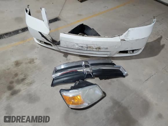 ✅ 2010 Dodge Grand Caravan SXT • VIN: 2D4RN5D11AR211579 • Лот: 90402115. Опубликован ранее на Copart с пробегом 194 474 миль. Бесплатный доступ к архиву аукционных продаж из США и подробный отчёт об истории автомобиля на DreamBid. Изображение 13.