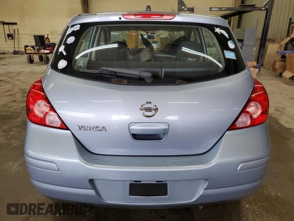✅ 2010 Nissan Versa S • VIN: 3N1BC1CP0AL445862 • Lot: 57553615. Listed on Copart with 20,507 mi. Free auction sales archive from the USA and detailed vehicle history report at DreamBid. Image 6.