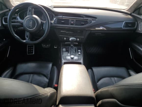 ✅ 2014 Audi RS 7 Prestige • VIN: WUAW2BFC8EN903785 • Lot: 62031265. Wystawiony na Copart z przebiegiem 62 842 mil. Bezpłatny archiwum sprzedaży aukcyjnych z USA i szczegółowy raport historii pojazdu na DreamBid. Zdjęcie 8.