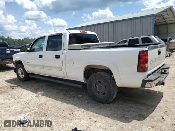 ✅ 2004 Chevrolet Silverado 2500 LT • VIN: 1GCGC23U64F112319 • Lot: 60648595. Wystawiony na Copart z przebiegiem 169 516 mil. Bezpłatny archiwum sprzedaży aukcyjnych z USA i szczegółowy raport historii pojazdu na DreamBid. Zdjęcie 2.