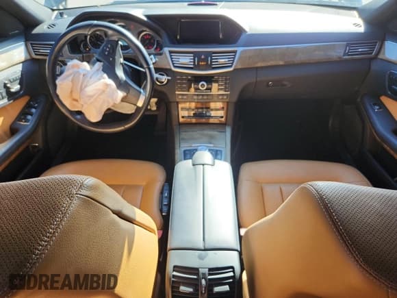 ✅ 2011 Mercedes-Benz E 550 Luxury • VIN: WDDHF9AB2BA334250 • Lot: 81057345. Listed on Copart with 83,079 mi. Free auction sales archive from the USA and detailed vehicle history report at DreamBid. Image 8.
