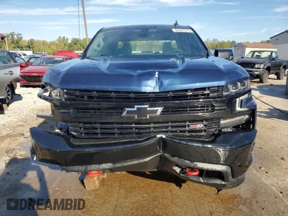 ✅ 2022 Chevrolet Silverado 1500 LT Trail Boss • VIN: 1GCPYFEL3NZ217980 • Lot: 84387215. Wystawiony na Copart z przebiegiem 23 524 mil. Bezpłatny archiwum sprzedaży aukcyjnych z USA i szczegółowy raport historii pojazdu na DreamBid. Zdjęcie 5.