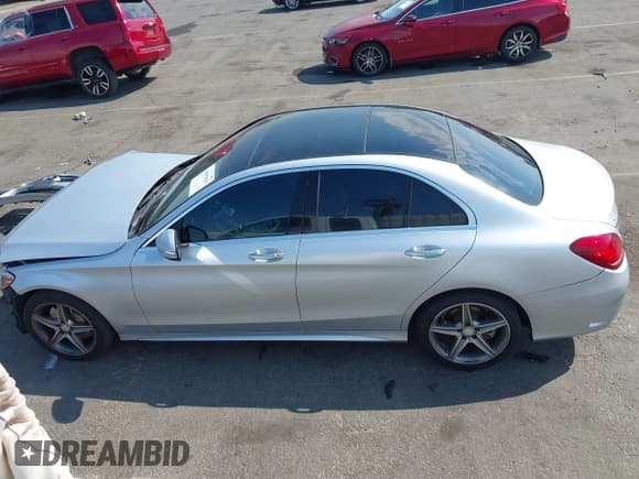 ✅ 2015 Mercedes-Benz C 300 Luxury • VIN: 55SWF4KB0FU035788 • Lot: 43095015. Listed on IAAI with 136,705 mi. Free auction sales archive from the USA and detailed vehicle history report at DreamBid. Image 15.