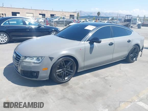 ✅ 2012 Audi A7 Prestige • VIN: WAUSGAFC6CN006028 • Lot: 43185386. Wystawiony na IAAI z przebiegiem 212 583 mil. Bezpłatny archiwum sprzedaży aukcyjnych z USA i szczegółowy raport historii pojazdu na DreamBid. Zdjęcie 17.