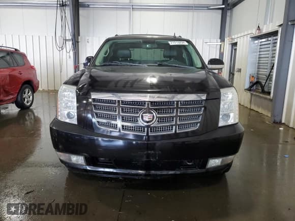 ✅ 2008 Cadillac Escalade EXT • VIN: 3GYFK62828G214967 • Lot: 71713254. Listed on Copart with 82,595 mi. Free auction sales archive from the USA and detailed vehicle history report at DreamBid. Image 5.