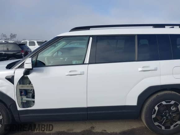 2025 Hyundai Santa Fe SEL z VIN 5NMP24GL0SH076658, wystawiony jako IAAI lot #43616886 z przebiegiem 5 183 mil mil oraz . Historia ofert i sprzedaży dostępna na DreamBid. Obrazek 14.