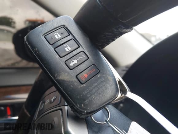 ✅ 2015 Lexus ES 330 • VIN: JTHBK1GG7F2184067 • Lot: 43556231. Listed on IAAI with 216,742 mi. Free auction sales archive from the USA and detailed vehicle history report at DreamBid. Image 11.