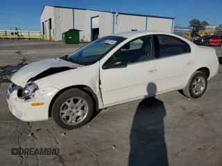2005 Dodge Neon SXT z VIN 1B3ES56CX5D181026, wystawiony jako Copart lot #83031744 z przebiegiem 215 605 mil mil oraz Szkoda całkowita • Salvage title. Historia ofert i sprzedaży dostępna na DreamBid. Obrazek 1.