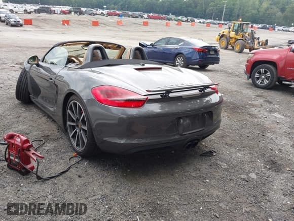 ✅ 2014 Porsche Boxster S • VIN: WP0CB2A84EK140412 • Lot: 43096822. Listed on IAAI with 56,951 mi. Free auction sales archive from the USA and detailed vehicle history report at DreamBid. Image 3.