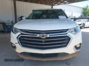 ✅ 2018 Chevrolet Traverse LT Cloth • VIN: 1GNERGKW7JJ188282 • Lot: 42721712. Wystawiony na IAAI z przebiegiem 154 782 mil. Bezpłatny archiwum sprzedaży aukcyjnych z USA i szczegółowy raport historii pojazdu na DreamBid. Zdjęcie 12.
