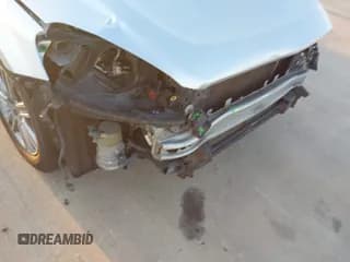 ✅ 2017 Volvo XC60 Inscription • VIN: YV440MDU5H2149491 • Lot: 43268279. Wystawiony na IAAI z przebiegiem 209 152 mil. Bezpłatny archiwum sprzedaży aukcyjnych z USA i szczegółowy raport historii pojazdu na DreamBid. Zdjęcie 6.