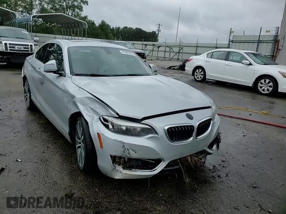 ✅ 2017 BMW 2 Series 230i • VIN: WBA2F9C37H7A40242 • Lot: 81603445. Listed on Copart with 95,075 mi. Free auction sales archive from the USA and detailed vehicle history report at DreamBid. Image 13.