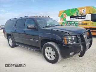 ✅ 2009 Chevrolet Suburban 1LT • VIN: 1GNFK26349R215270 • Lot: 76566284. Wystawiony na Copart z przebiegiem Nie podano. Bezpłatny archiwum sprzedaży aukcyjnych z USA i szczegółowy raport historii pojazdu na DreamBid. Zdjęcie 4.