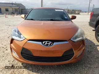 ✅ 2016 Hyundai Veloster • VIN: KMHTC6AD7GU276490 • Lot: 79127834. Wystawiony na Copart z przebiegiem 99 107 mil. Bezpłatny archiwum sprzedaży aukcyjnych z USA i szczegółowy raport historii pojazdu na DreamBid. Zdjęcie 5.