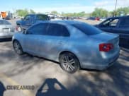 ✅ 2006 Volkswagen Jetta 2.5L • VIN: 3VWRF71K36M693325 • Лот: 42101003. Опубликован ранее на IAAI с пробегом 356 498 миль. Бесплатный доступ к архиву аукционных продаж из США и подробный отчёт об истории автомобиля на DreamBid. Изображение 3.