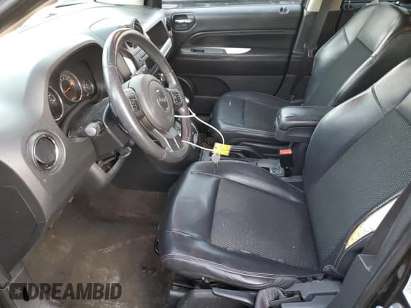 ✅ 2014 Jeep Compass Latitude • VIN: 1C4NJDEB6ED735120 • Lot: 89876965. Listed on Copart with 144,812 mi. Free auction sales archive from the USA and detailed vehicle history report at DreamBid. Image 7.