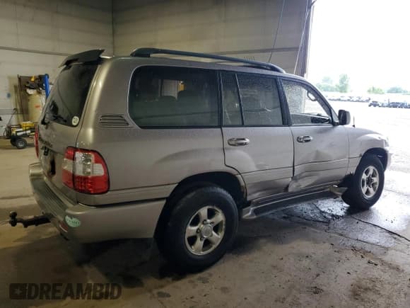 ✅ 2001 Toyota Land Cruiser • VIN: JTEHT05J412012973 • Lot: 69189805. Wystawiony na Copart z przebiegiem 247 373 mil. Bezpłatny archiwum sprzedaży aukcyjnych z USA i szczegółowy raport historii pojazdu na DreamBid. Zdjęcie 3.