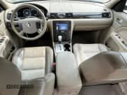 ✅ 2005 Mercury Montego Luxury • VIN: 1MEFM40175G600753 • Лот: 61391044. Опубликован ранее на Copart с пробегом 244 829 миль. Бесплатный доступ к архиву аукционных продаж из США и подробный отчёт об истории автомобиля на DreamBid. Изображение 8.