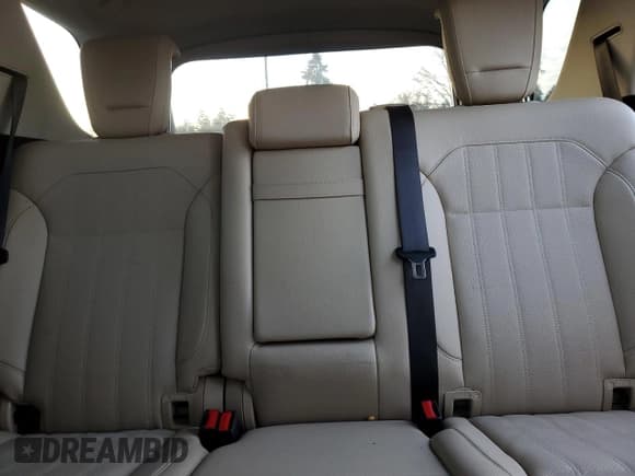 ✅ 2017 Mercedes-Benz GLE 350 • VIN: 4JGDA5HBXHA831704 • Lot: 92461805. Listed on Copart with 168,241 mi. Free auction sales archive from the USA and detailed vehicle history report at DreamBid. Image 10.