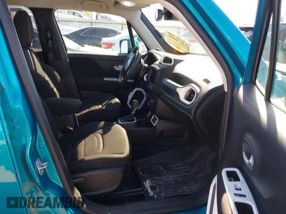 ✅ 2020 Jeep Renegade Altitude • VIN: ZACNJABB0LPL85188 • Lot: 41674402. Listed on IAAI with 86,022 mi. Free auction sales archive from the USA and detailed vehicle history report at DreamBid. Image 5.