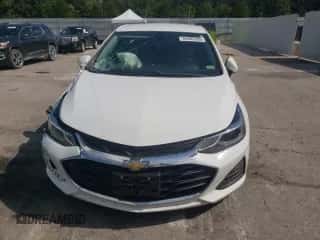 2019 Chevrolet Cruze LT z VIN 1G1BE5SMXK7121905, wystawiony jako Copart lot #68963395 z przebiegiem 101 690 mil mil oraz Szkoda całkowita • Salvage title. Historia ofert i sprzedaży dostępna na DreamBid. Obrazek 5.