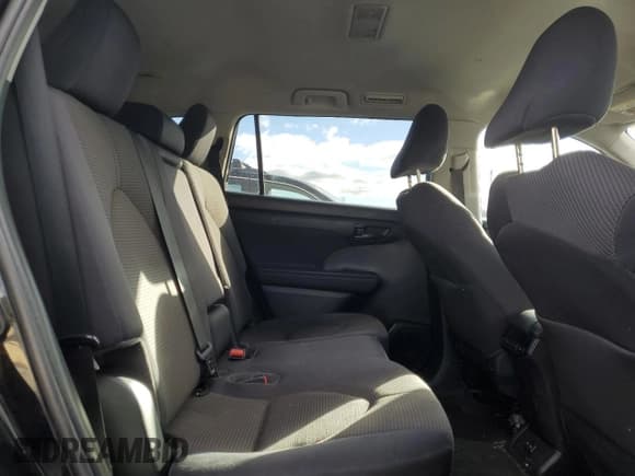 ✅ 2022 Toyota Highlander LE • VIN: 5TDBZRBH5NS184300 • Lot: 91469845. Listed on Copart with 72,279 mi. Free auction sales archive from the USA and detailed vehicle history report at DreamBid. Image 11.