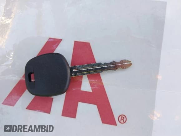 ✅ 2004 Toyota Highlander • VIN: JTEDP21A340018316 • Lot: 43379780. Wystawiony na IAAI z przebiegiem 354 610 mil. Bezpłatny archiwum sprzedaży aukcyjnych z USA i szczegółowy raport historii pojazdu na DreamBid. Zdjęcie 11.