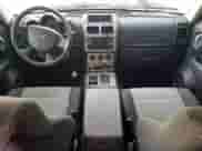 2008 Dodge Nitro SXT с VIN 1D8GU28K78W189616, выставлен на аукционе Copart как лот 78451894 с пробегом 201 667 миль миль и Списание • Salvage title. История ставок и продаж доступна на DreamBid. Изображение 8.