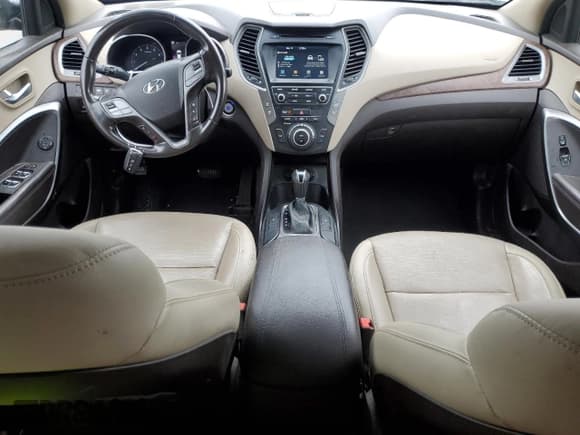 ✅ 2018 Hyundai Santa Fe 2.4L • VIN: 5NMZUDLB3JH097597 • Лот: 55040354. Опубликован ранее на Copart с пробегом 111 857 миль. Бесплатный доступ к архиву аукционных продаж из США и подробный отчёт об истории автомобиля на DreamBid. Изображение 8.